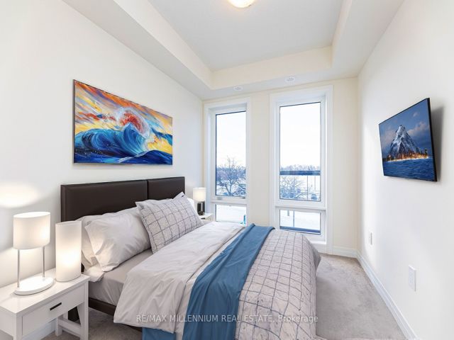 11 - 165 Tapscott Rd