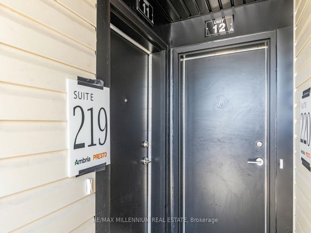 11 - 165 Tapscott Rd
