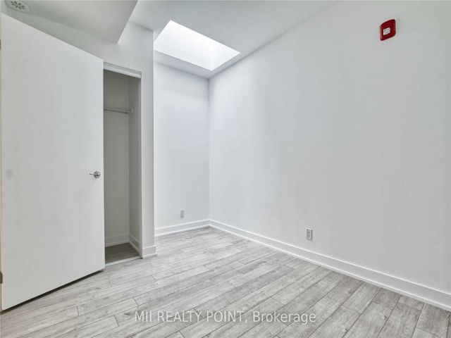 323 - 2100 Bridletowne Circ