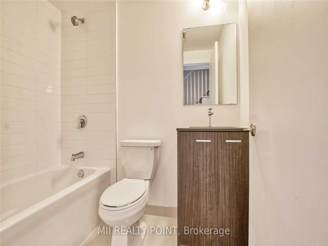 323 - 2100 Bridletowne Circ