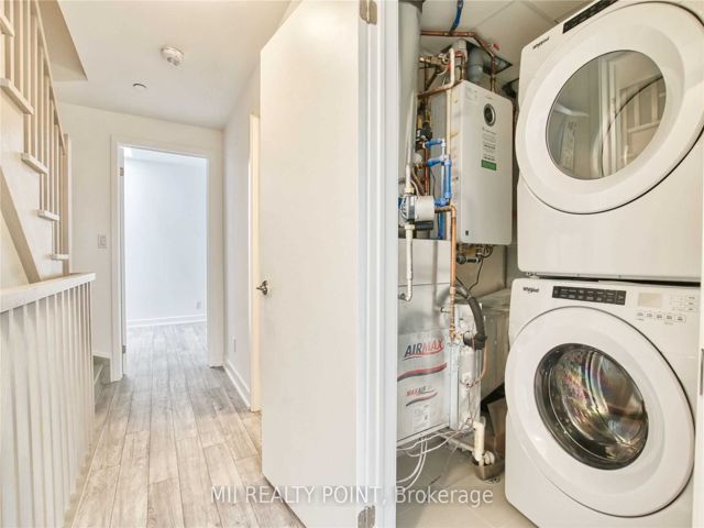 323 - 2100 Bridletowne Circ