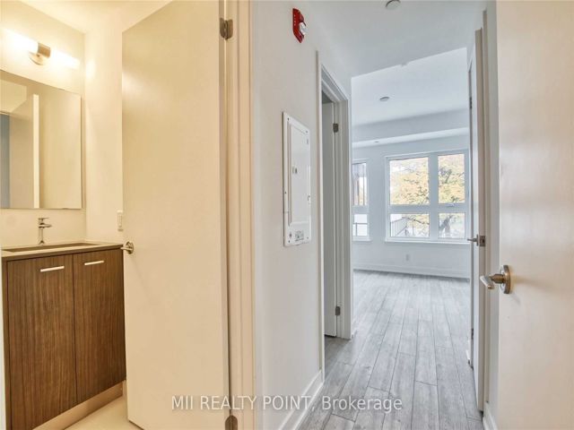 323 - 2100 Bridletowne Circ