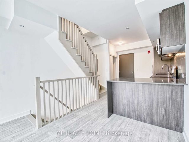 323 - 2100 Bridletowne Circ