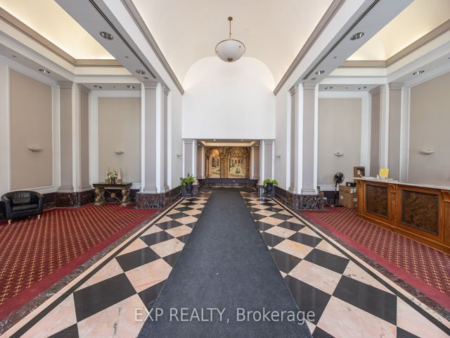 1501 - 11 Lee Centre Dr