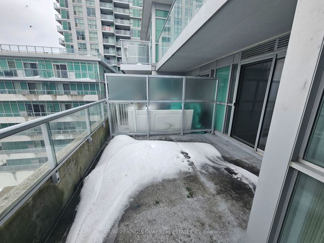 713 - 60 Town Centre Crt