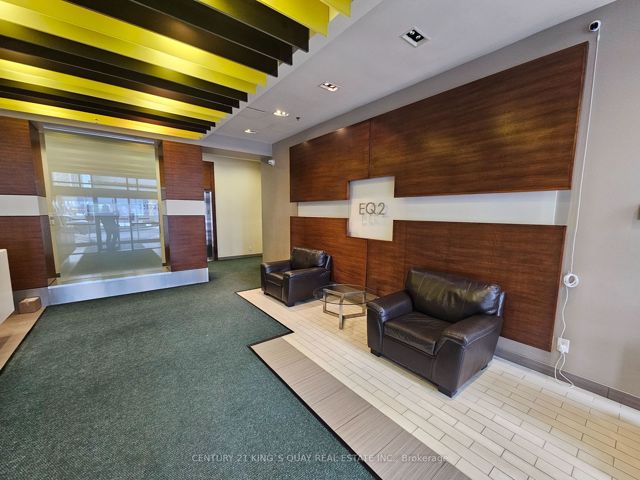 713 - 60 Town Centre Crt