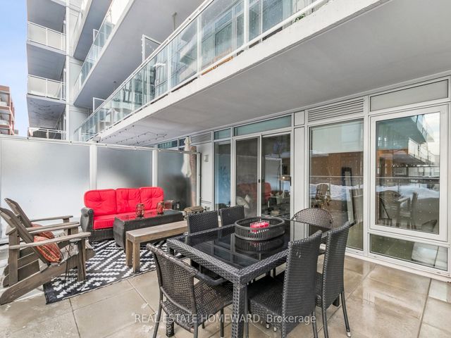 211 - 665 Queen St