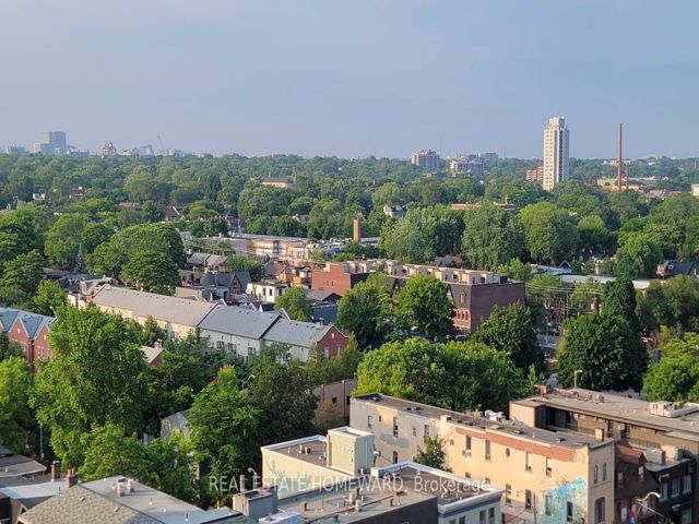 211 - 665 Queen St