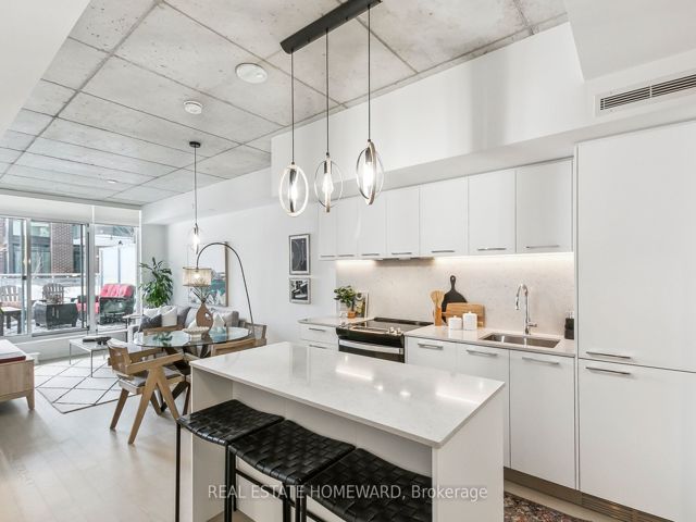211 - 665 Queen St