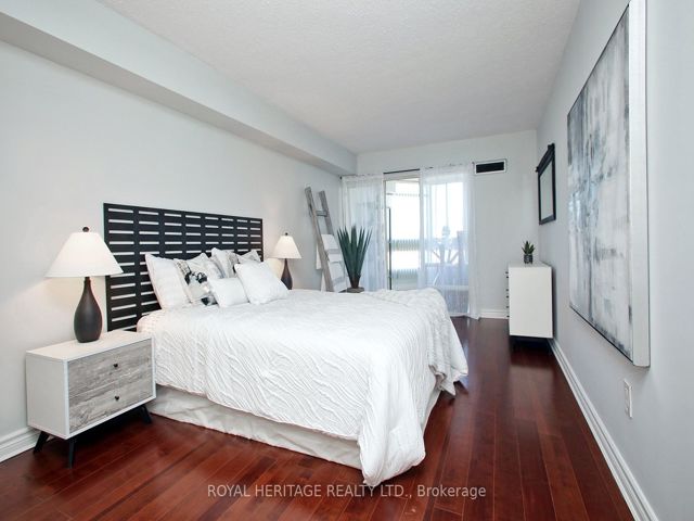 505 - 3231 Eglinton Ave E