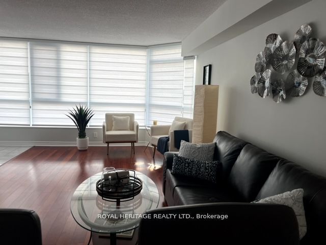 505 - 3231 Eglinton Ave E