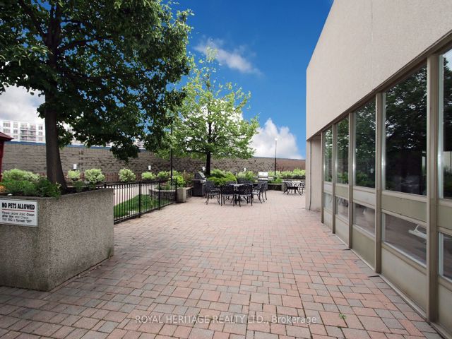 505 - 3231 Eglinton Ave E