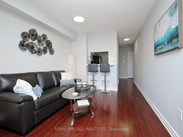 505 - 3231 Eglinton Ave E