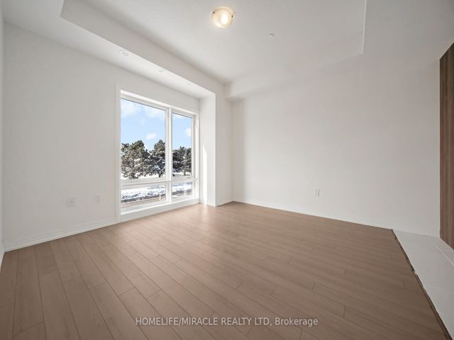 27 - 165 Tapscott Rd