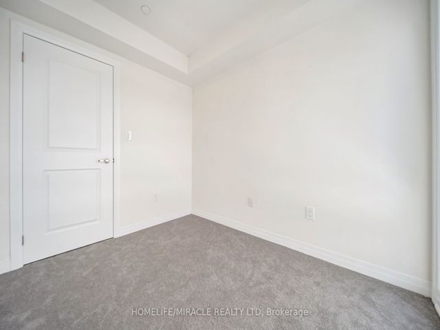 27 - 165 Tapscott Rd