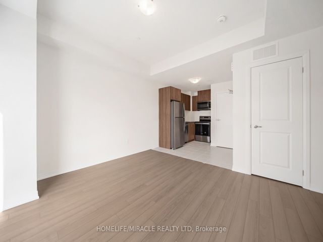 27 - 165 Tapscott Rd