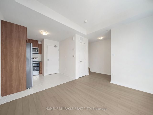 27 - 165 Tapscott Rd
