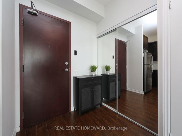 1701 - 1328 Birchmount Rd