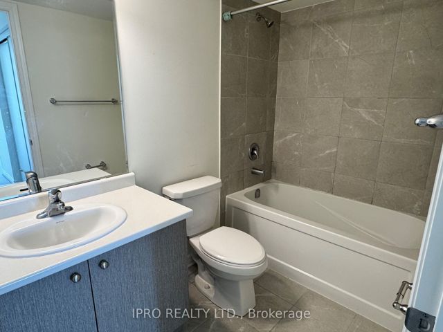 506 - 2791 Eglinton Ave