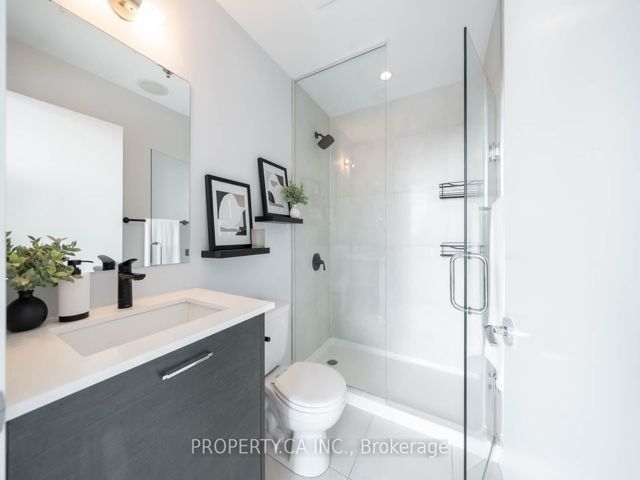 810 - 630 Queen St E