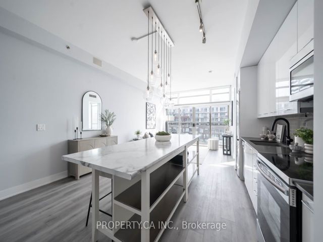 810 - 630 Queen St E