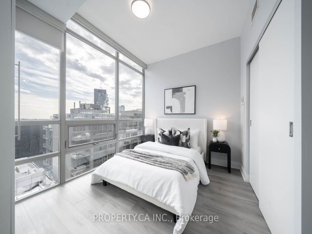 810 - 630 Queen St E