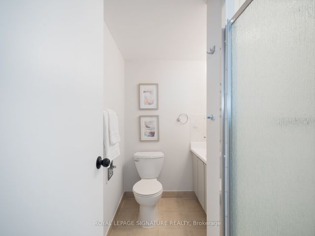 908 - 20 Dean Park Rd