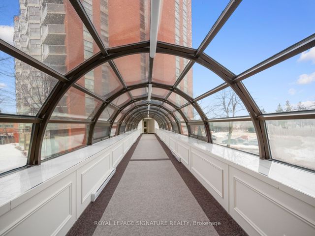 908 - 20 Dean Park Rd