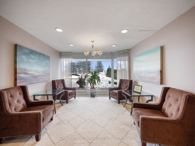 908 - 20 Dean Park Rd