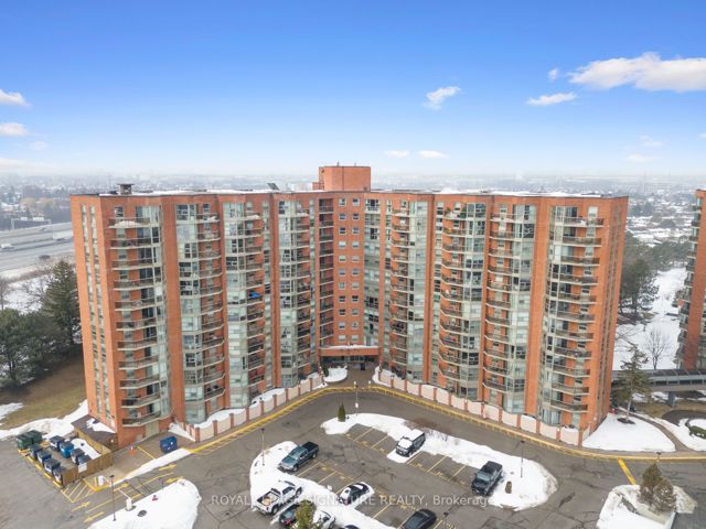 908 - 20 Dean Park Rd