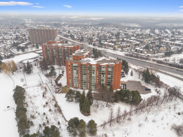 908 - 20 Dean Park Rd