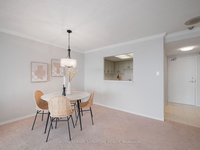 908 - 20 Dean Park Rd