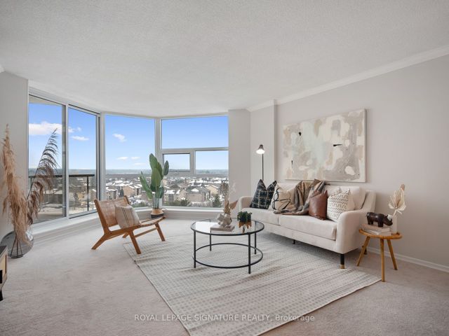 908 - 20 Dean Park Rd