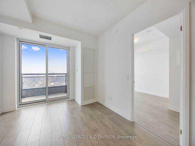 1510 - 286 Main St