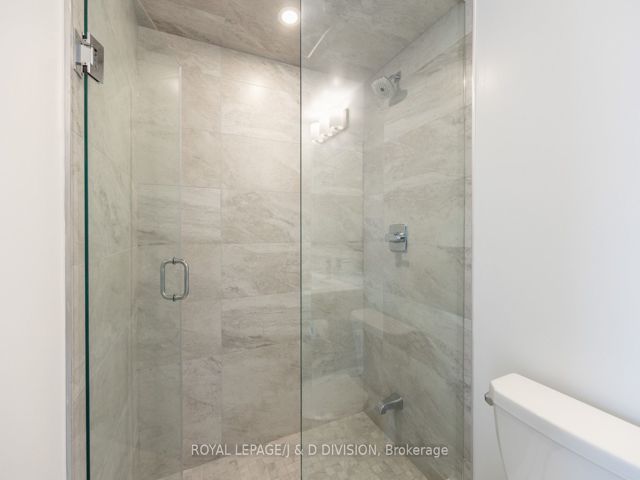 1510 - 286 Main St