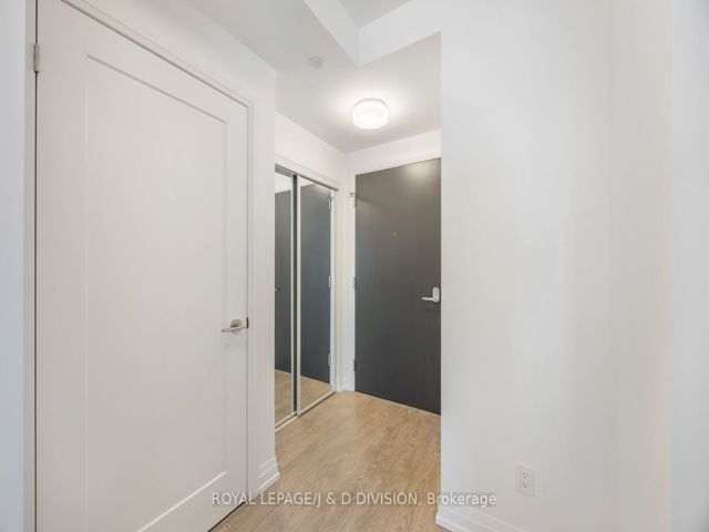 1510 - 286 Main St