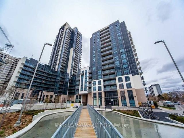 502 - 30 Meadowglen Pl