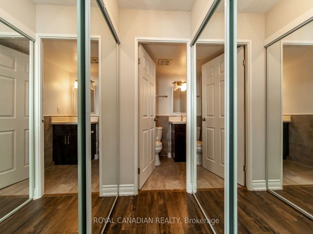 1106 - 100 Wingarden Crt