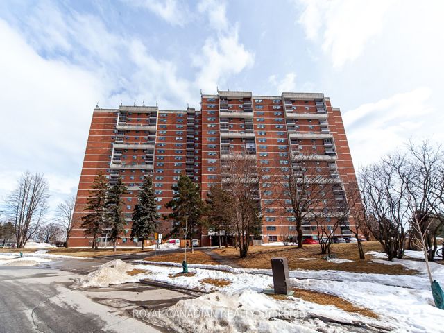1106 - 100 Wingarden Crt