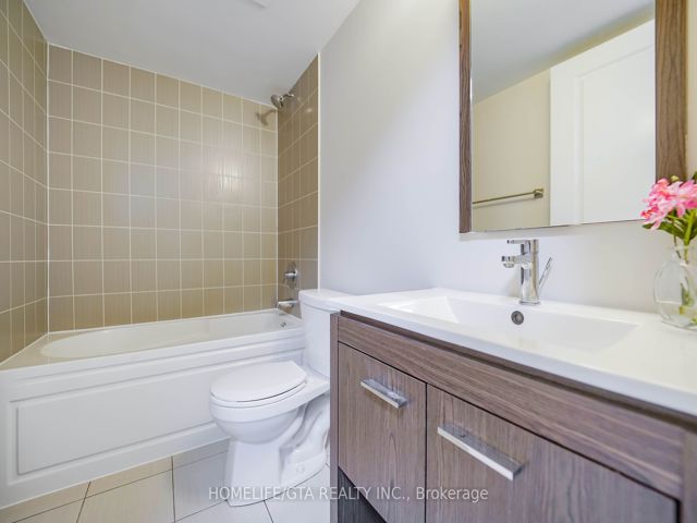 714 - 30 Meadowglen Pl