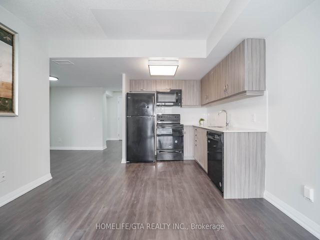 714 - 30 Meadowglen Pl