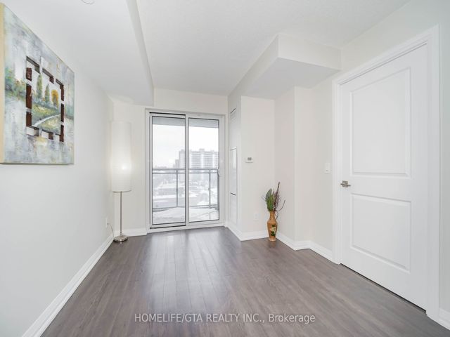 714 - 30 Meadowglen Pl