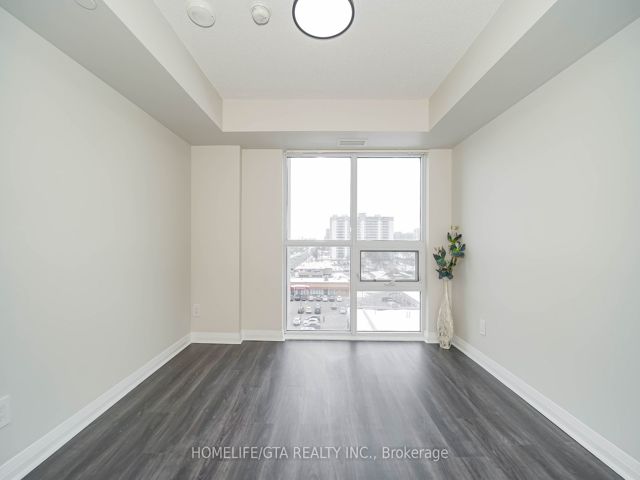 714 - 30 Meadowglen Pl