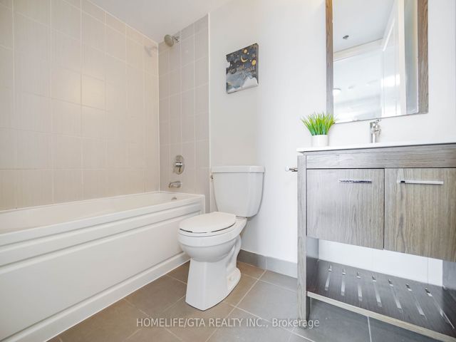714 - 30 Meadowglen Pl