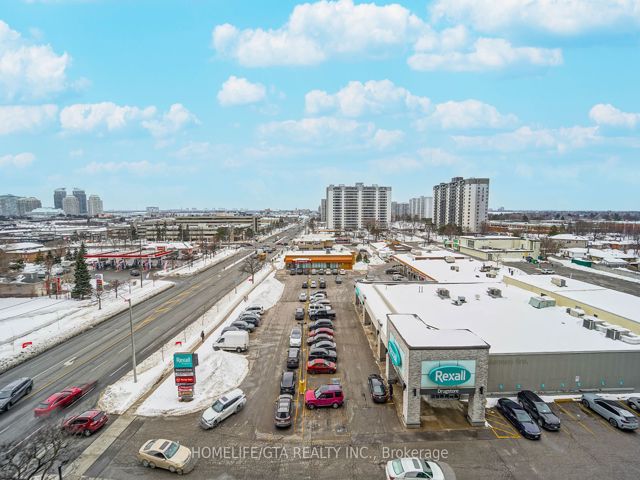 714 - 30 Meadowglen Pl