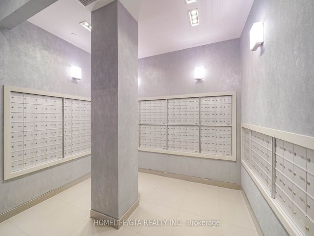714 - 30 Meadowglen Pl