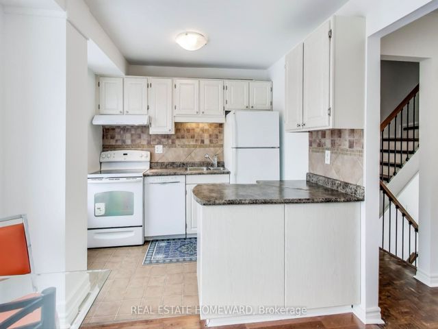 21 - 301 Bridletowne Circ