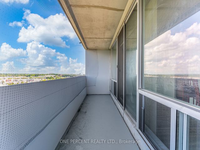 1106 - 2 Glamorgan Ave