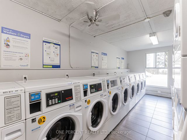 1106 - 2 Glamorgan Ave