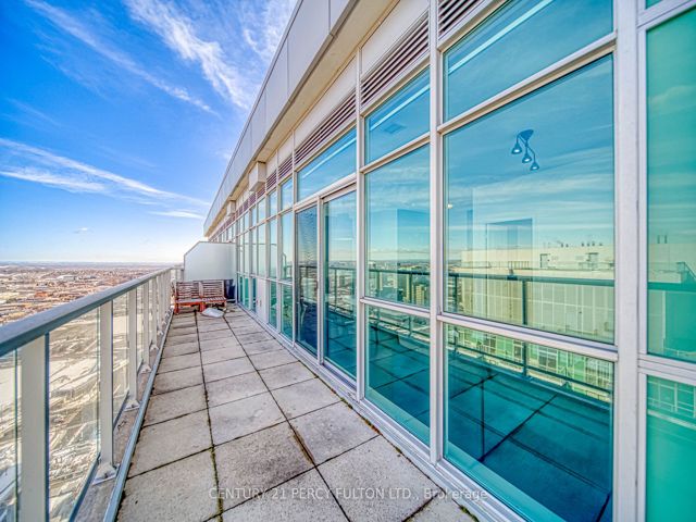 PH3 - 50 Town Centre Crt